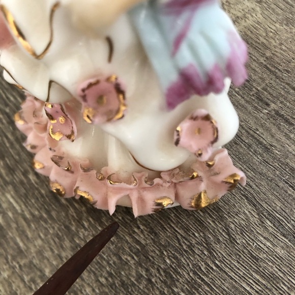 Vtg Japan Girl Figurine with Frilly Dress - Picture 13 of 14